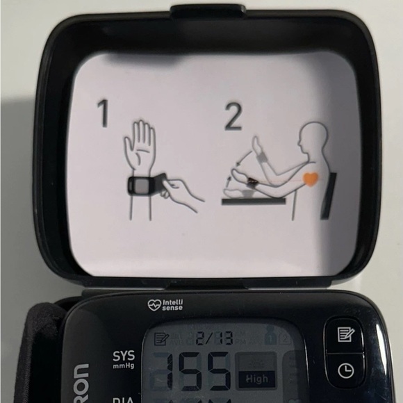 Omron 7 Series BP6350 Wrist Blood Pressure Monitor - Picture 3 of 3